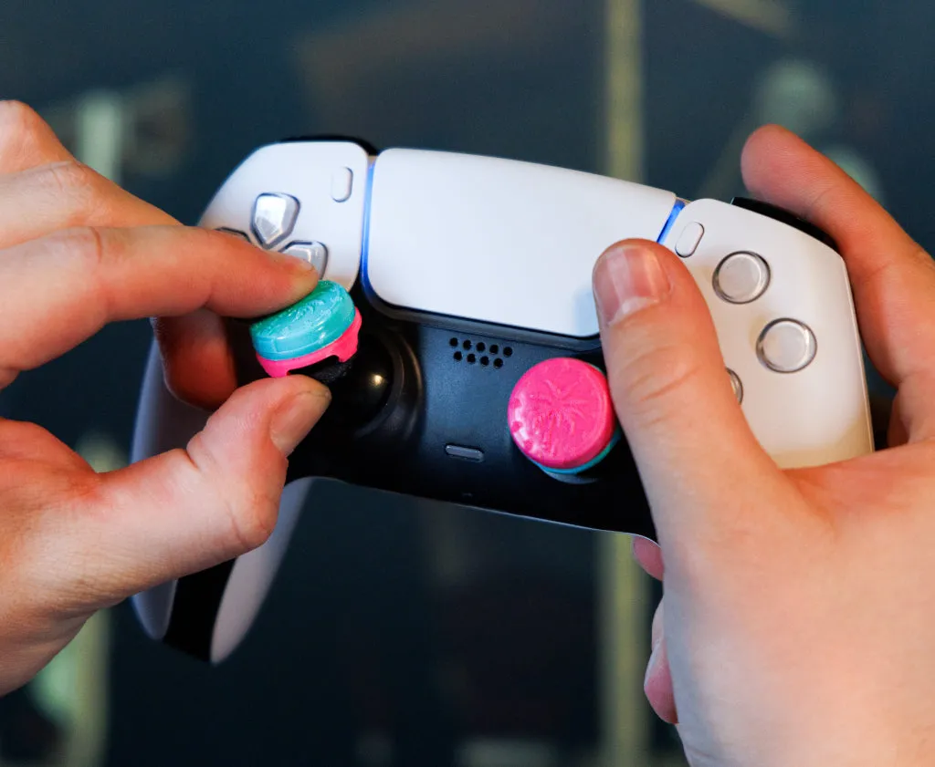 KontrolFreek Heist Edition sticks analogiques